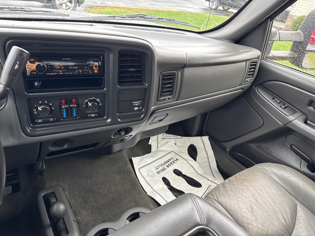 2006 GMC Sierra Image 15