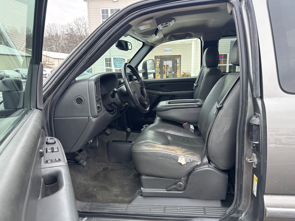 2006 GMC Sierra Image 10