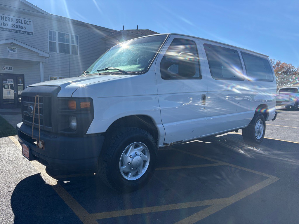 2012 Ford Econoline Image 2