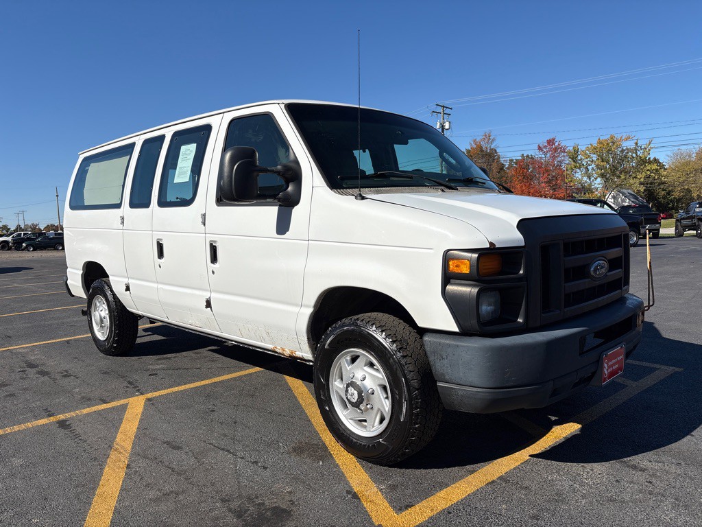 2012 Ford Econoline Image 4