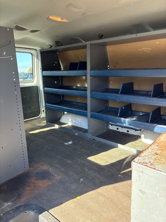 2012 Ford Econoline Image 12
