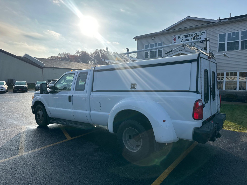 2013 Ford F-350 Image 8