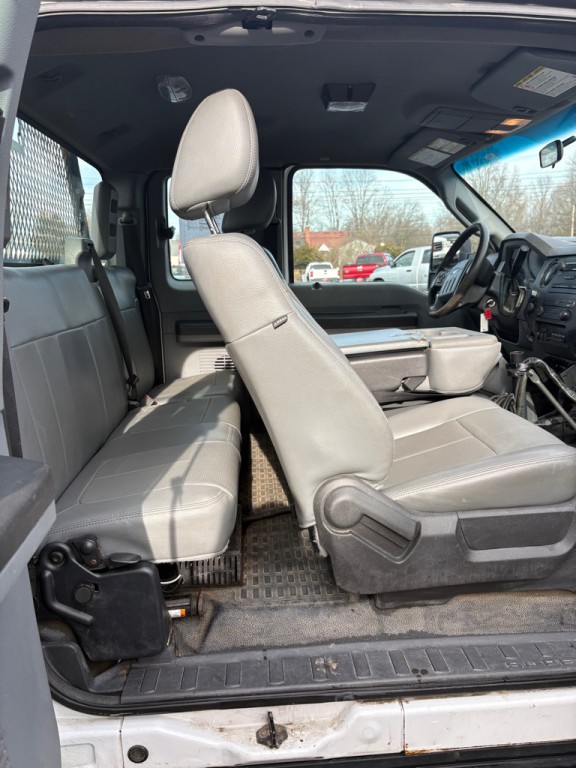 2012 Ford F-350 Image 12