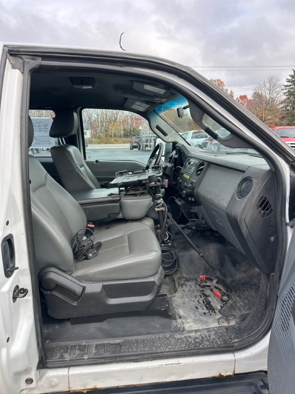 2012 Ford F-350 Image 11