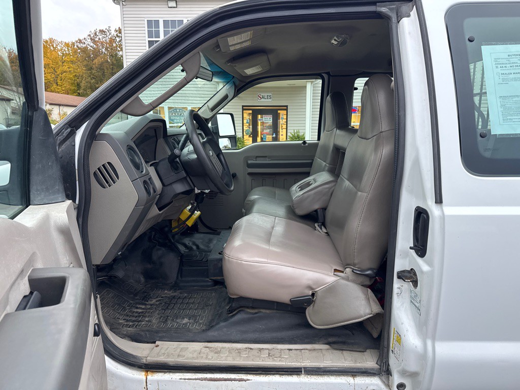 2008 Ford F-350 Image 11