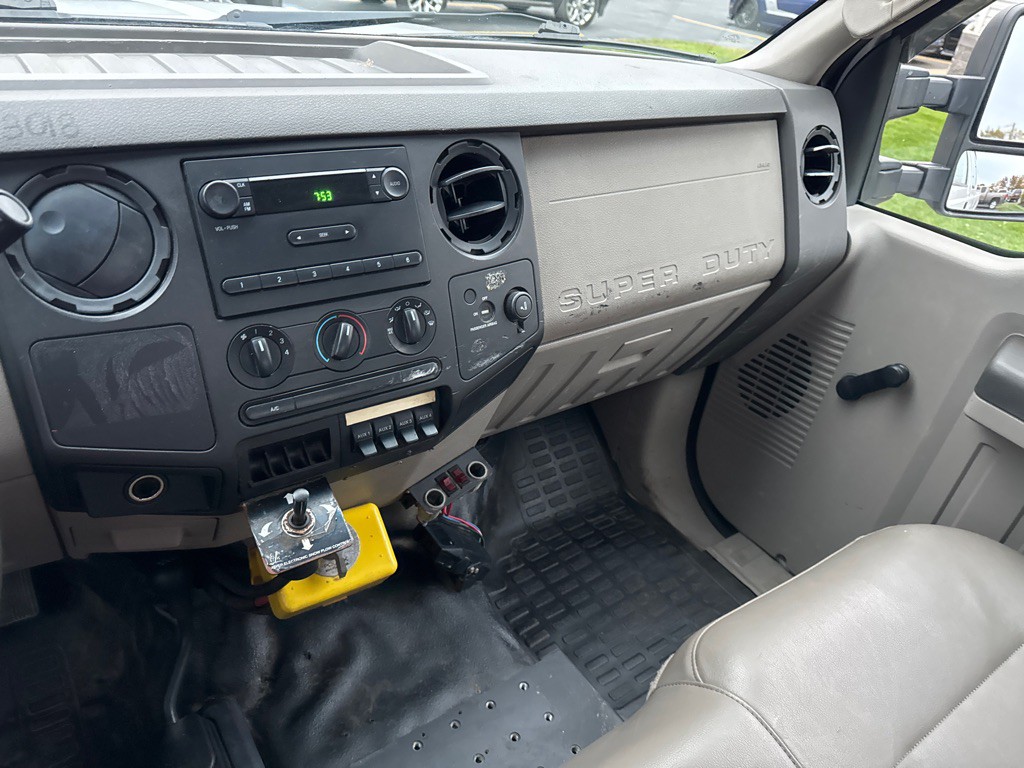 2008 Ford F-350 Image 16