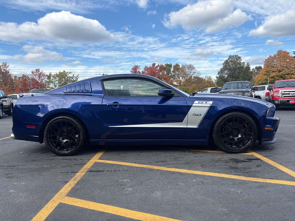 2013 Ford Mustang Image 5