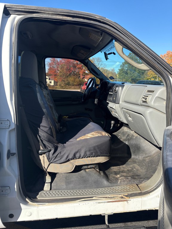 2006 Ford F-350 Image 11