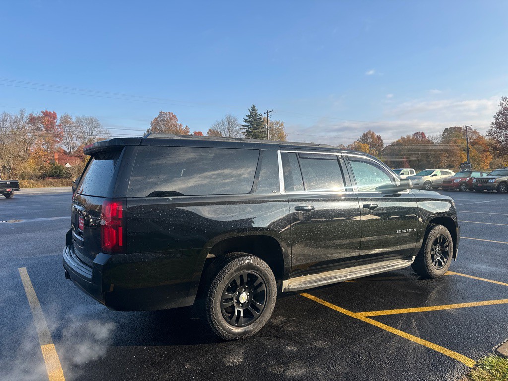 2015 Chevrolet Suburban Image 6