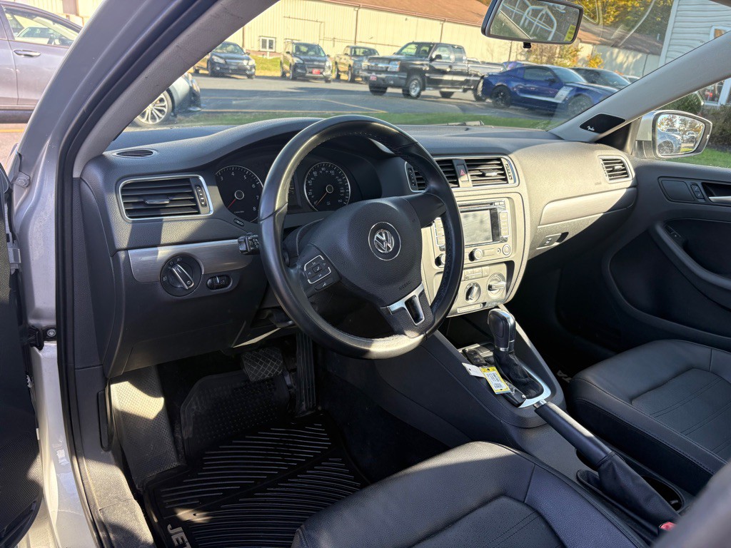 2014 Volkswagen Jetta Image 13