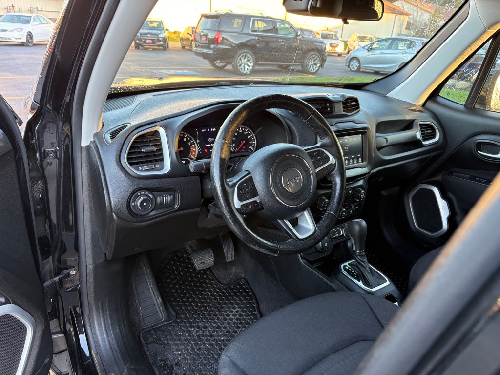2019 Jeep Renegade Image 13