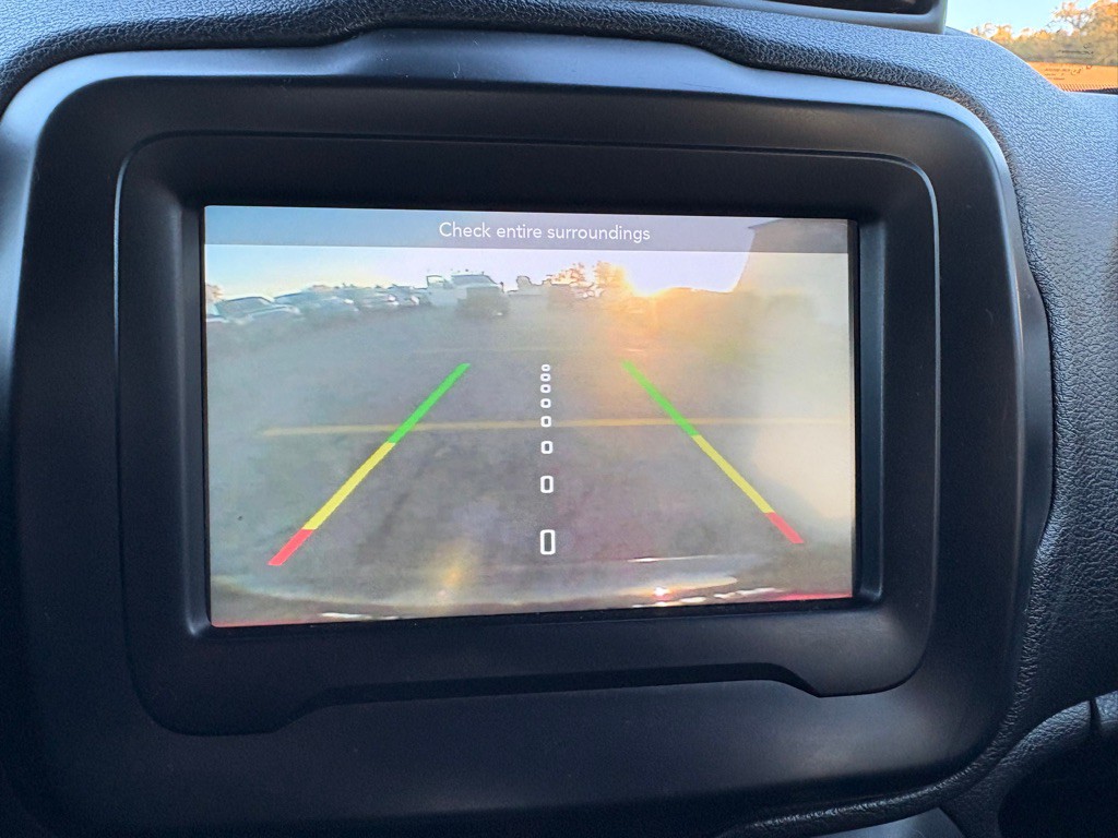 2019 Jeep Renegade Image 16