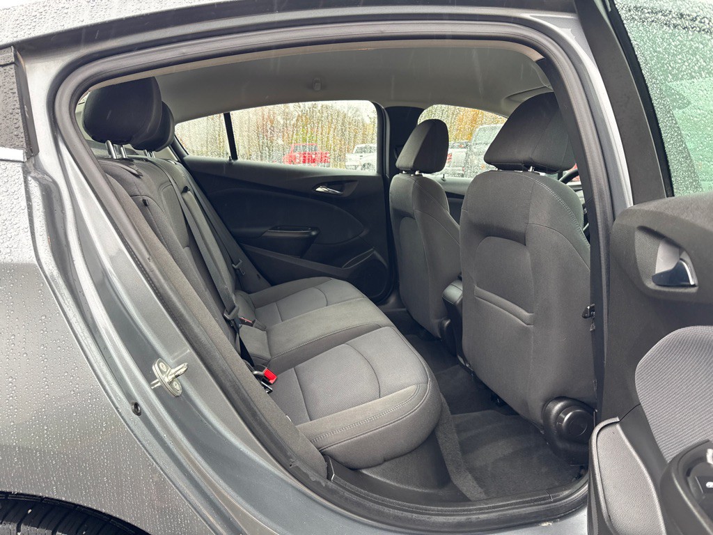 2018 Chevrolet Cruze Image 13