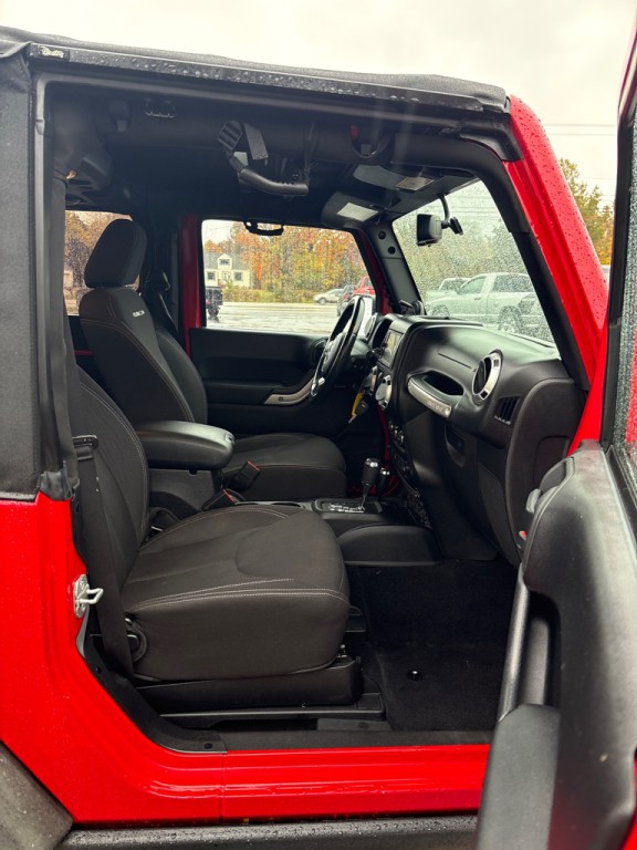 2014 Jeep Wrangler Image 10