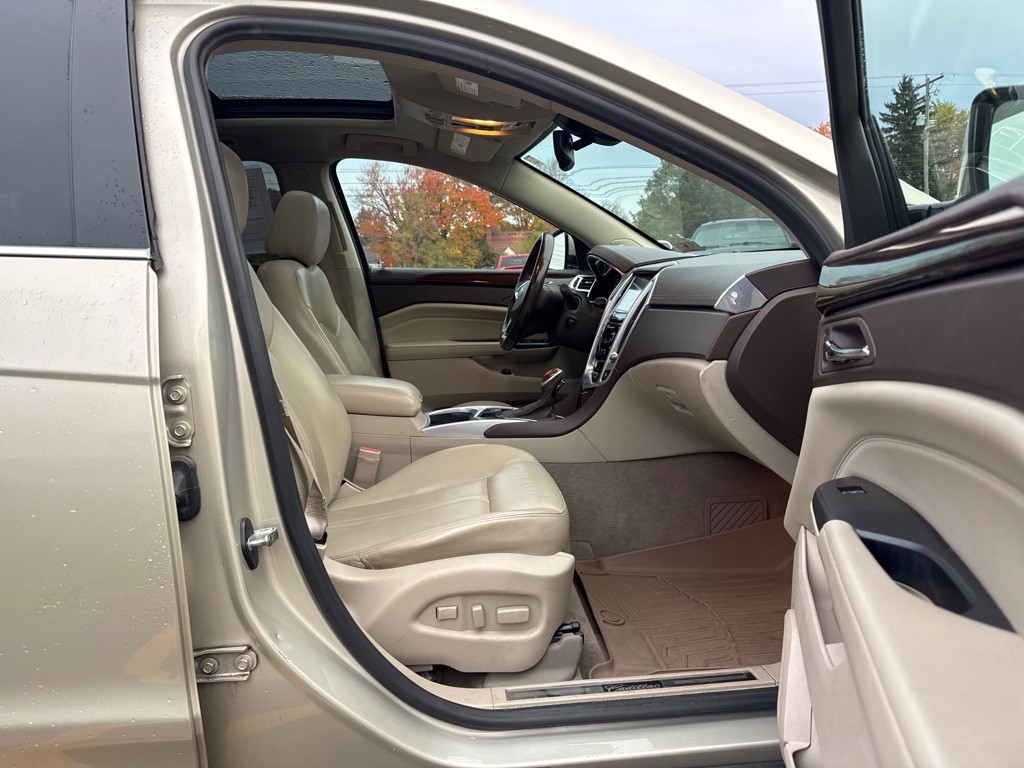 2015 Cadillac SRX Image 12