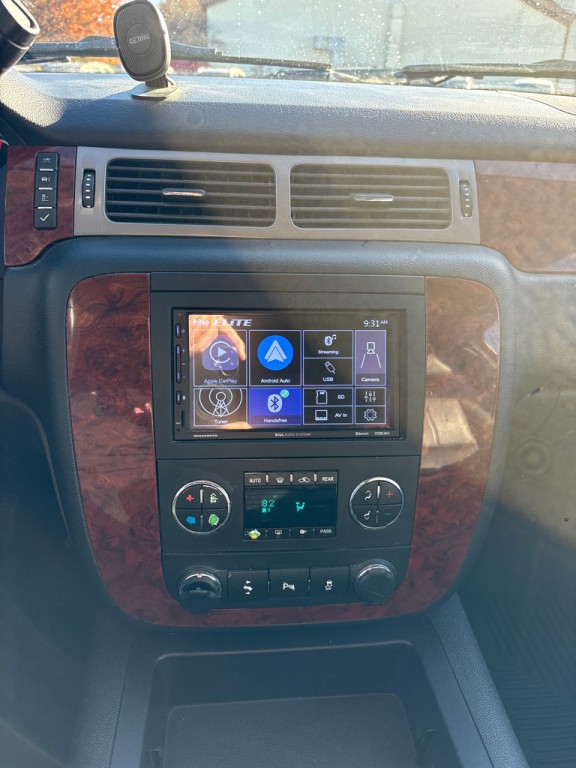 2013 Chevrolet Tahoe Image 16