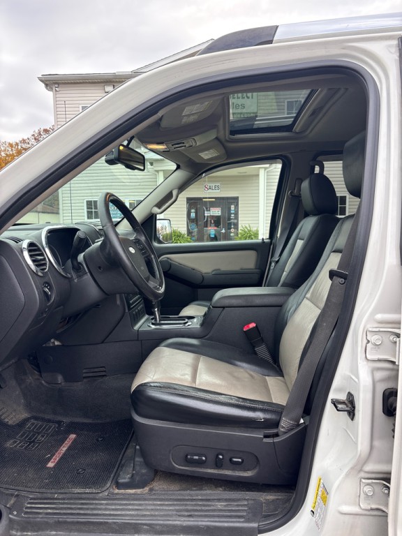 2008 Ford Explorer Image 9