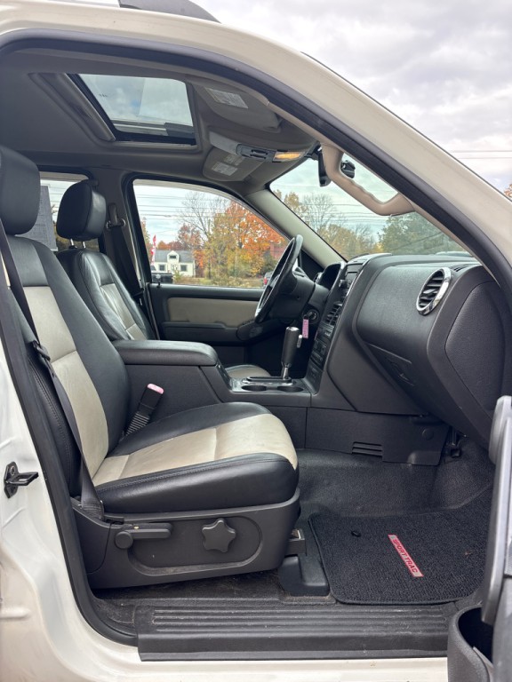 2008 Ford Explorer Image 11