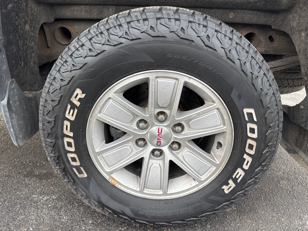 2015 GMC Sierra Image 10