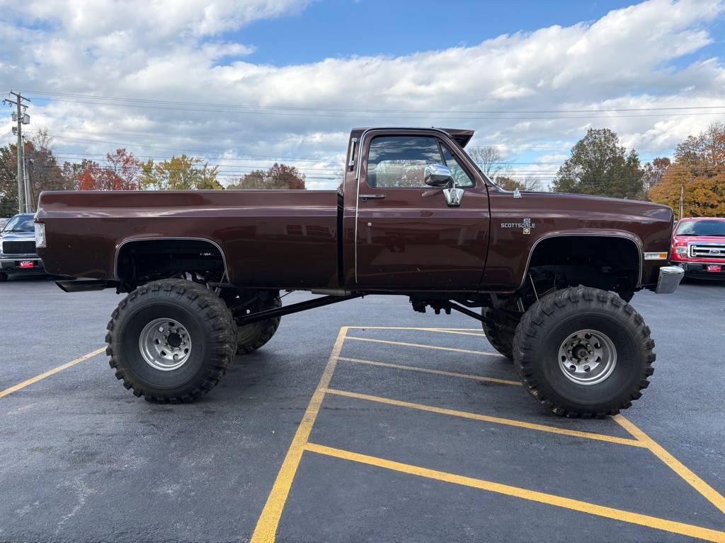 1984 Chevrolet C/K 10 Image 5