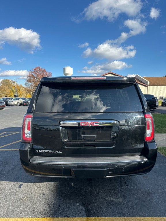 2016 GMC Yukon Image 7