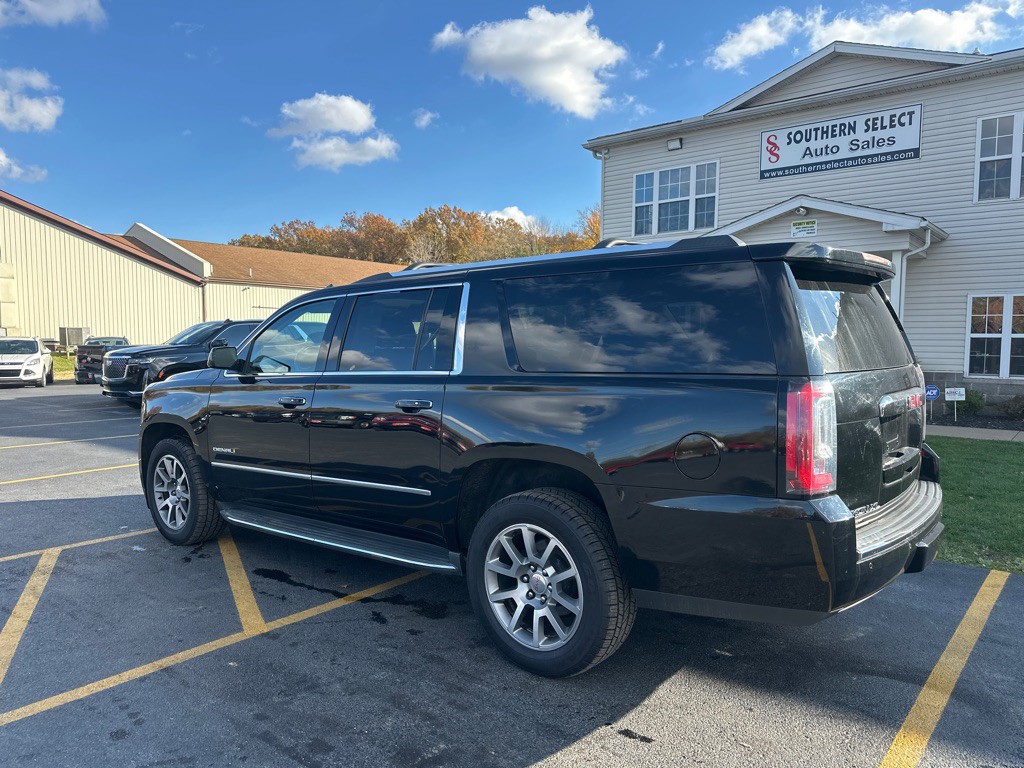 2016 GMC Yukon Image 8