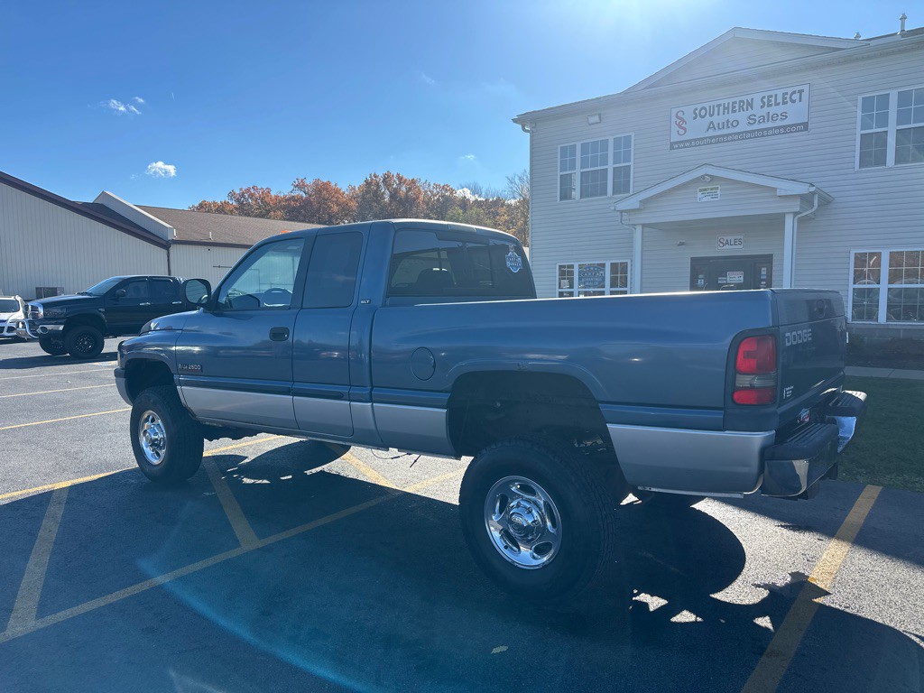 2002 Dodge Ram 2500 Image 8