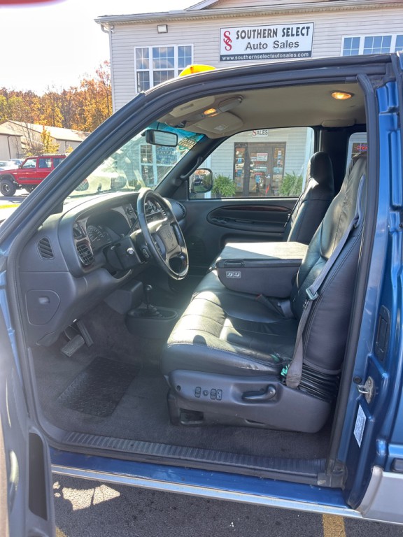 2002 Dodge Ram 2500 Image 10