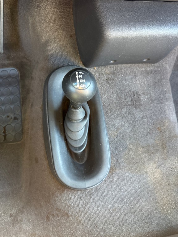 2002 Dodge Ram 2500 Image 16