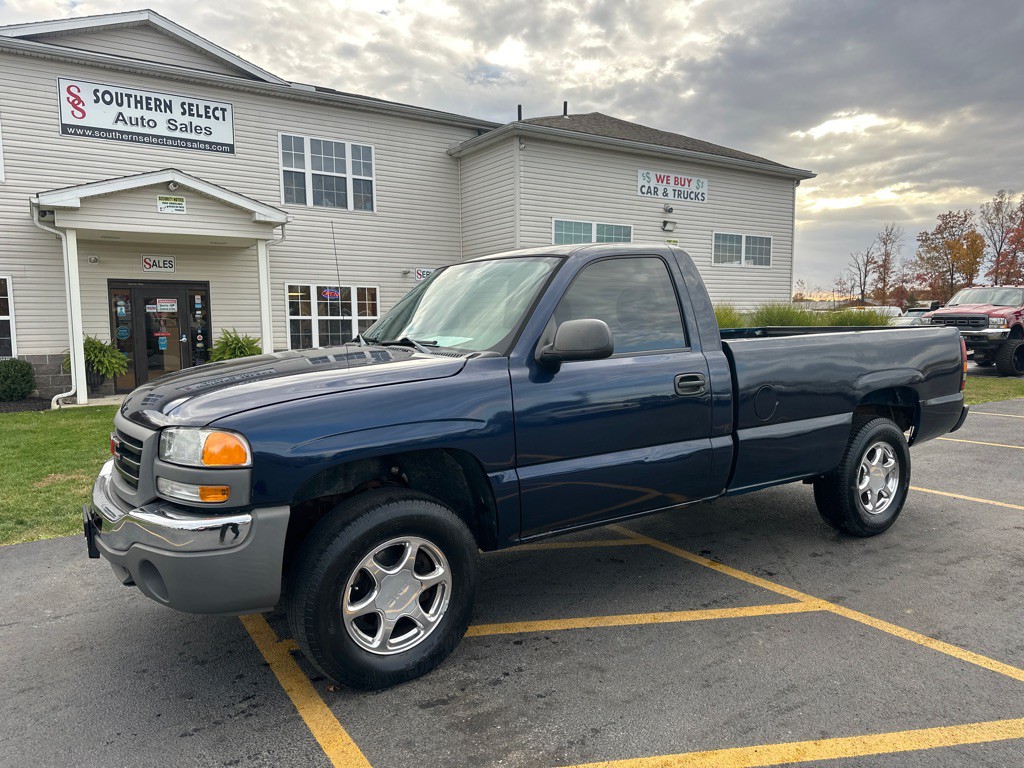 2005 GMC Sierra Image 2