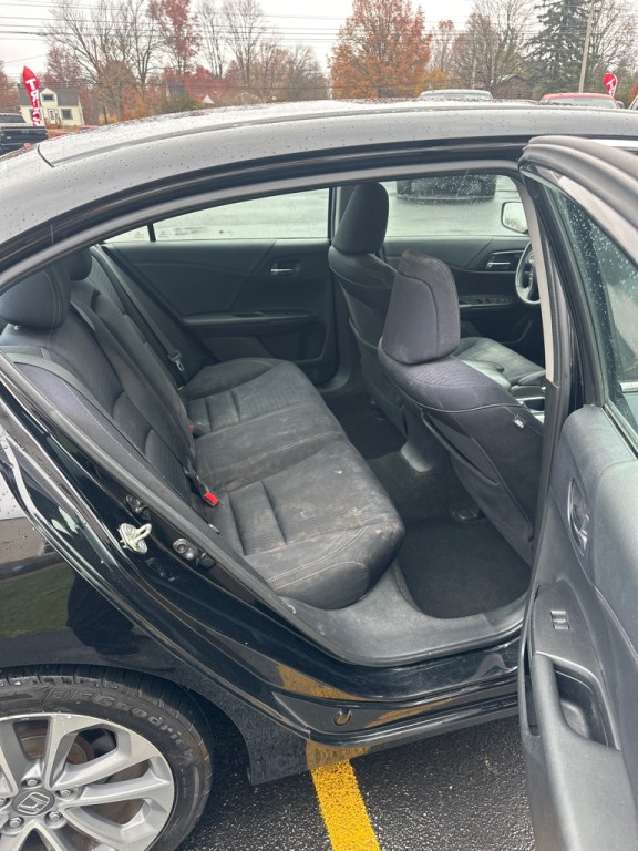 2015 Honda Accord Image 12