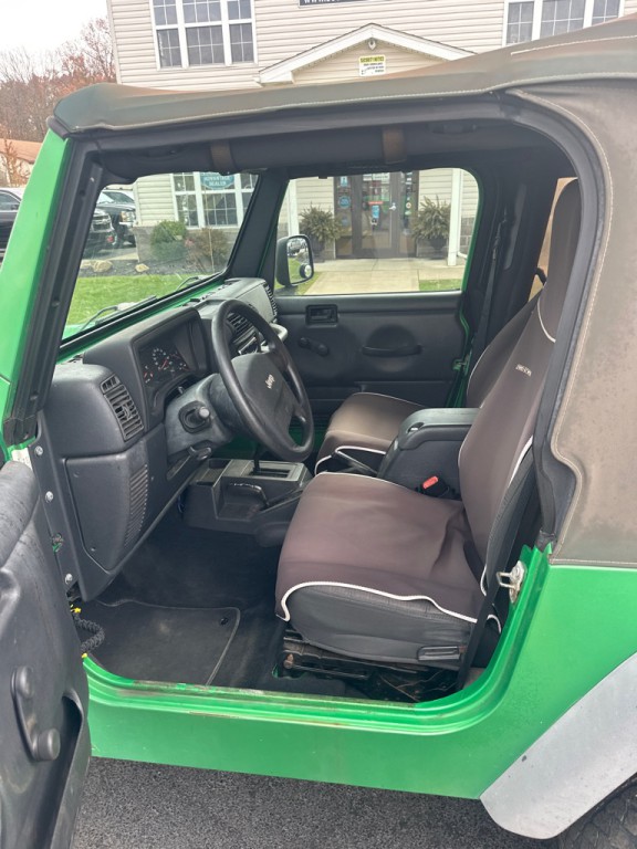 2005 Jeep Wrangler Image 11