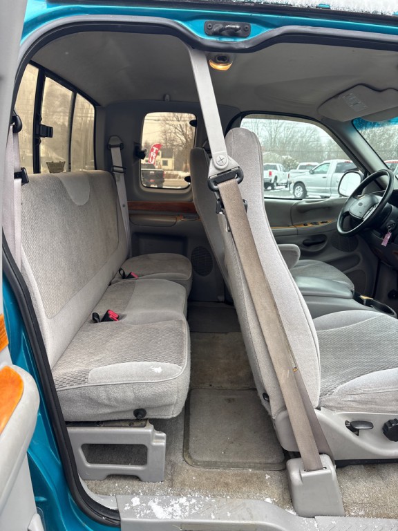 1997 Ford F-150 Image 11