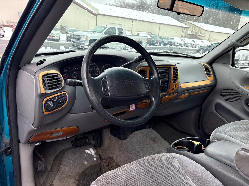 1997 Ford F-150 Image 12