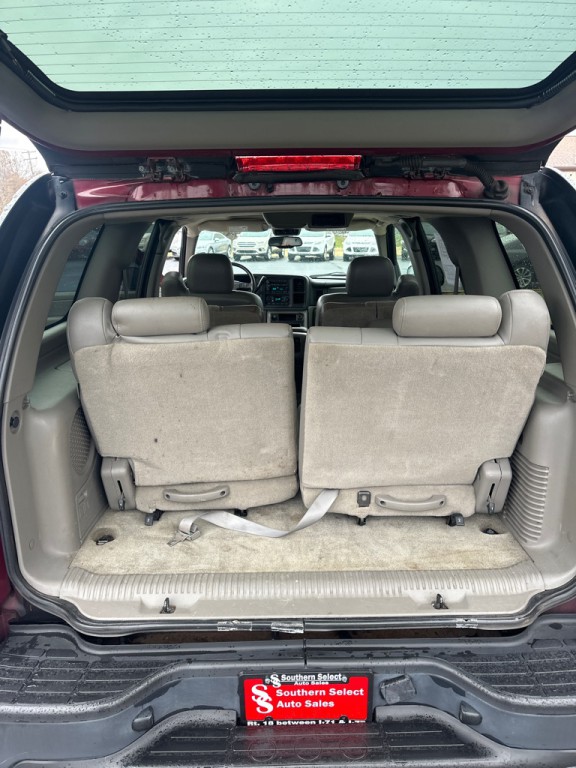 2004 Chevrolet Tahoe Image 14
