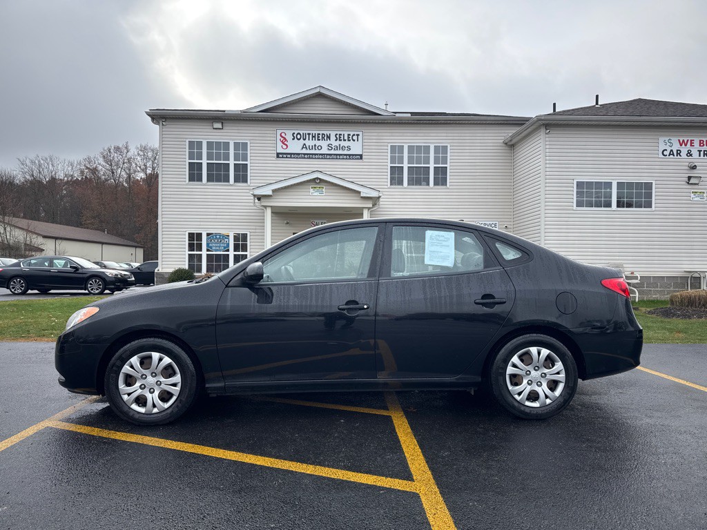 2010 Hyundai Elantra Image 1