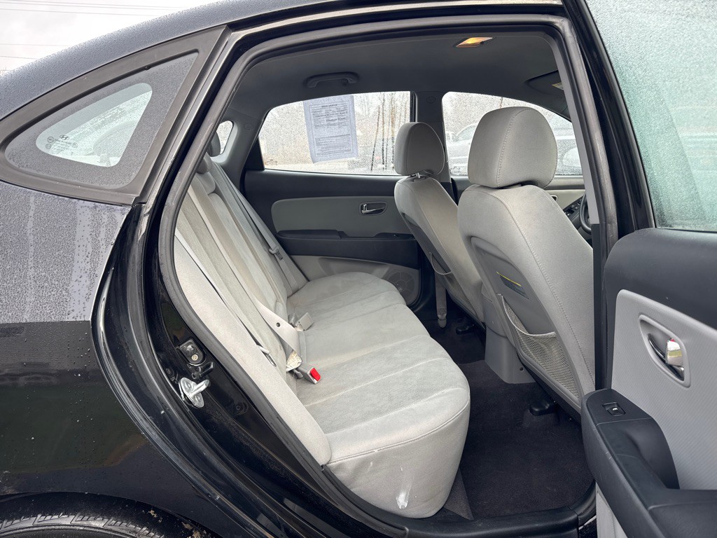 2010 Hyundai Elantra Image 12