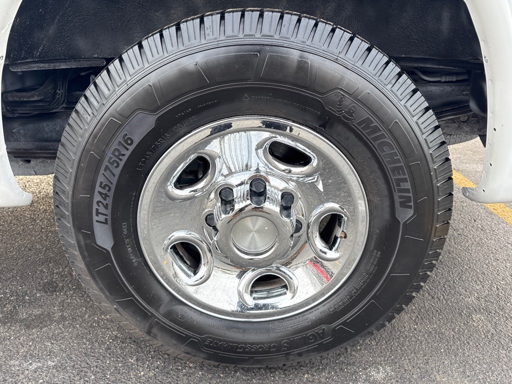 2014 Chevrolet Express Image 9