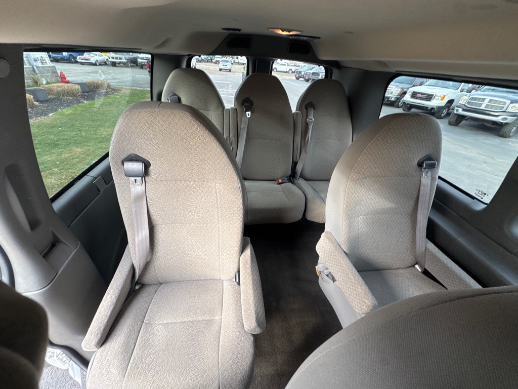 2014 Chevrolet Express Image 13