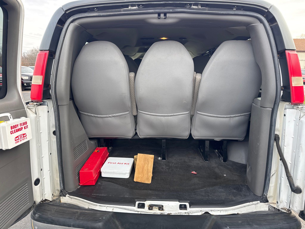 2014 Chevrolet Express Image 15