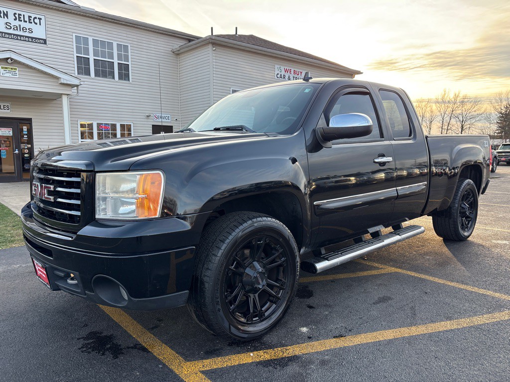 2012 GMC Sierra Image 2