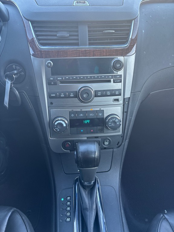 2011 Chevrolet Malibu Image 15