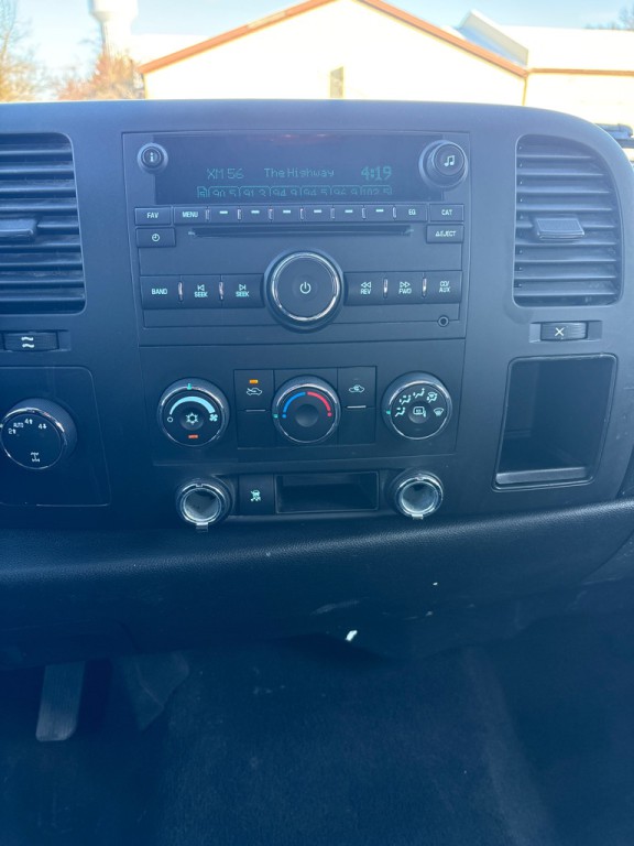 2010 GMC Sierra Image 14