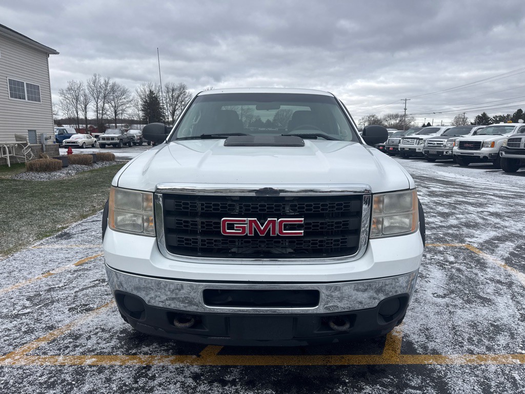 2011 GMC Sierra Image 3