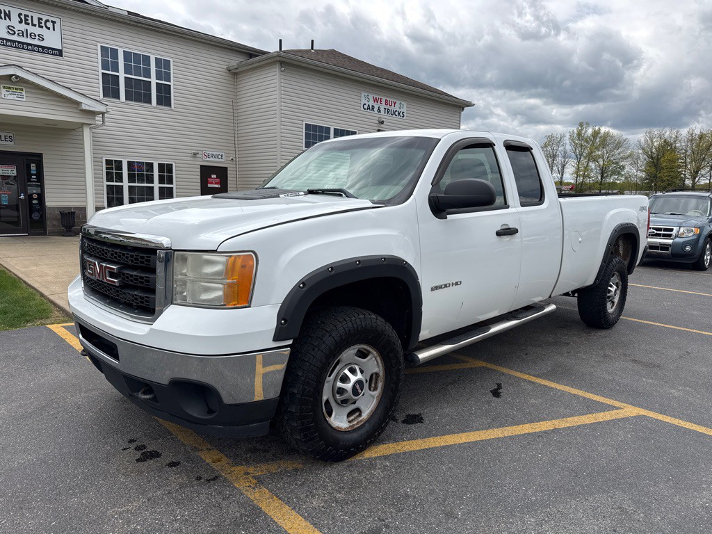 2011 GMC Sierra Image 2