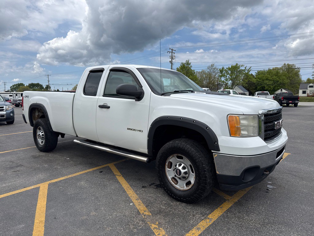 2011 GMC Sierra Image 4