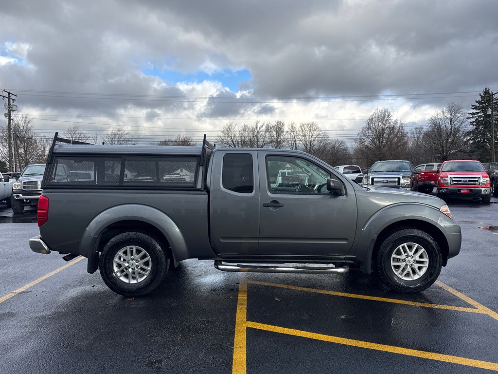 2016 Nissan Frontier Image 5