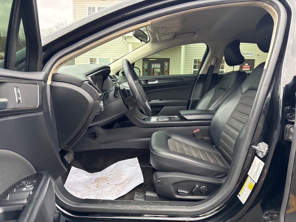 2018 Ford Fusion Image 11