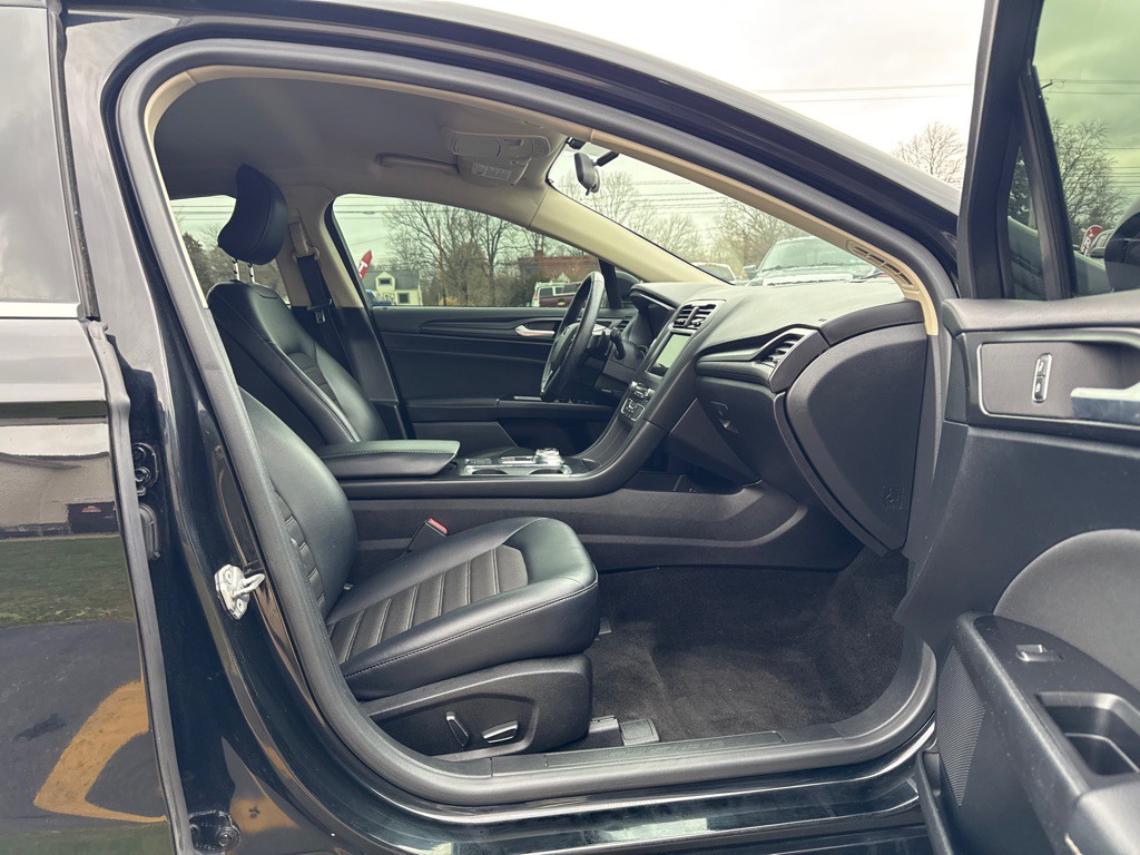 2018 Ford Fusion Image 13