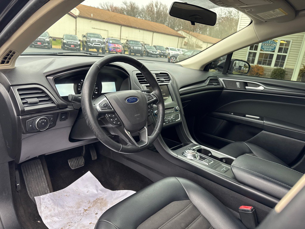 2018 Ford Fusion Image 16